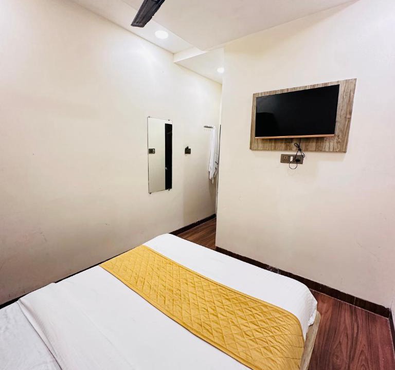 Kurla West Hotel | Hotel Royce BKC - Near Jio Convention Centra