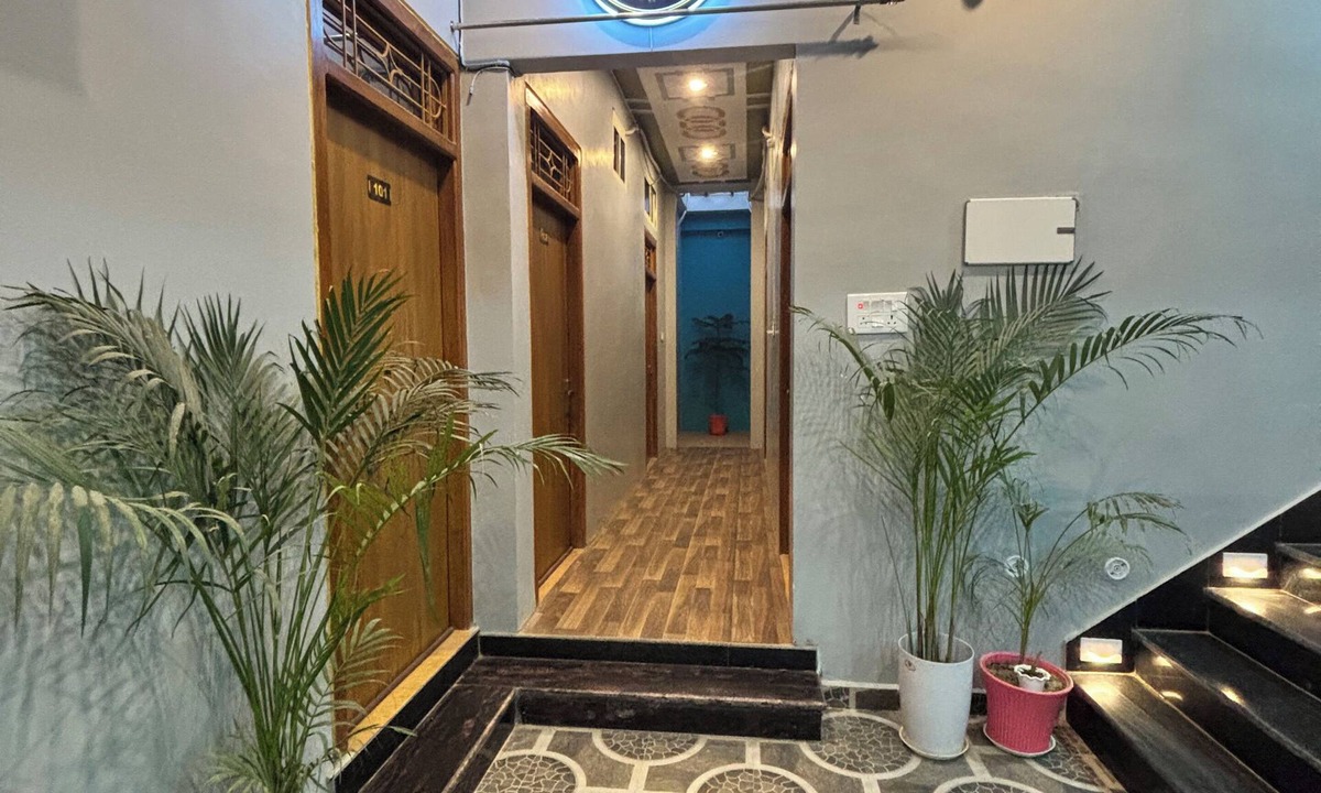 Naini Hotel | Hotel Sangam Village