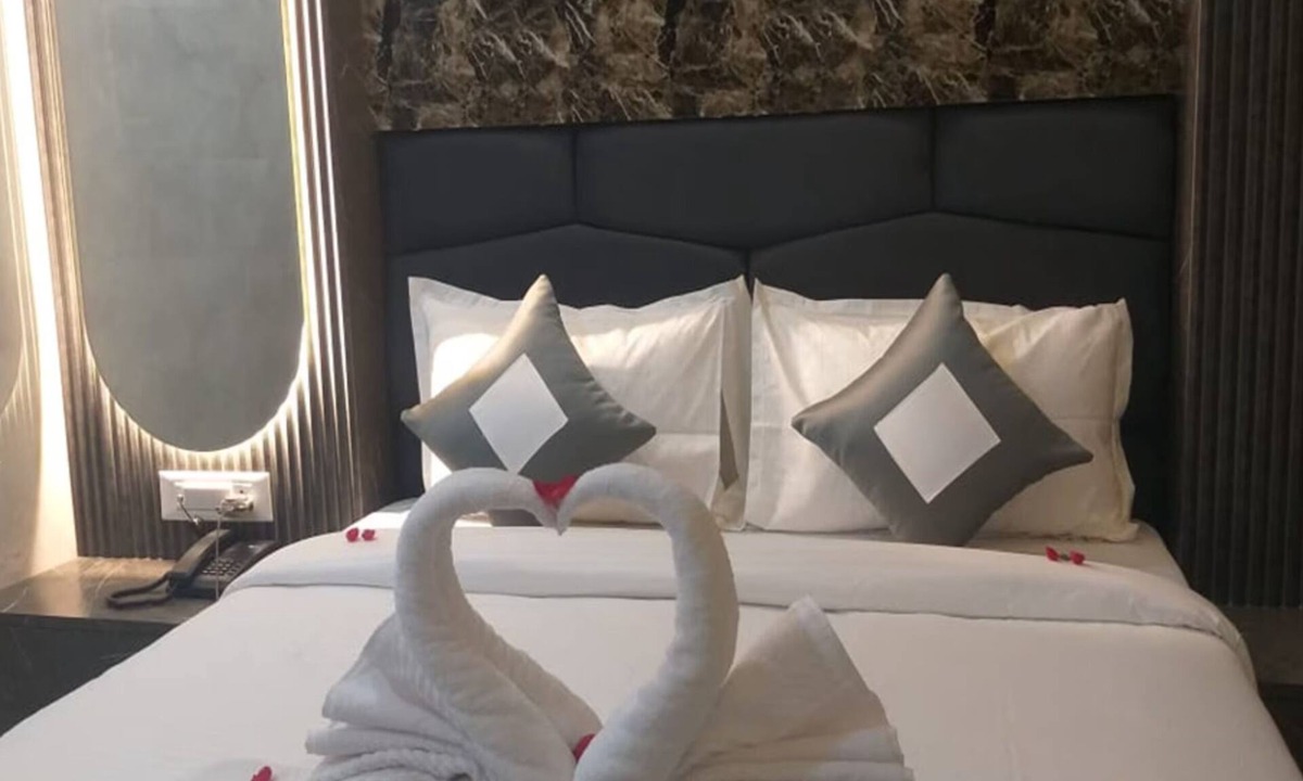 Jamui Hotel | Hotel Shashi Grand Jamui
