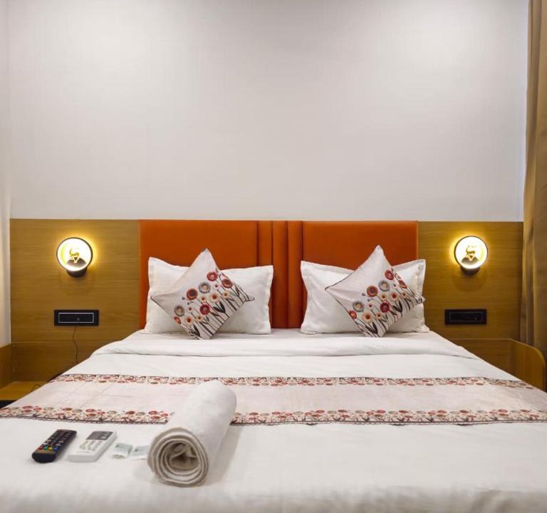 Gandhinagar Hotel | Hotel Shivalin Gandhinagar