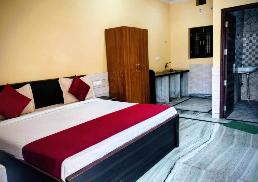 Vrindavan House | Hotel Shree Pyare Mohan Dham by Budget Hotel Stay