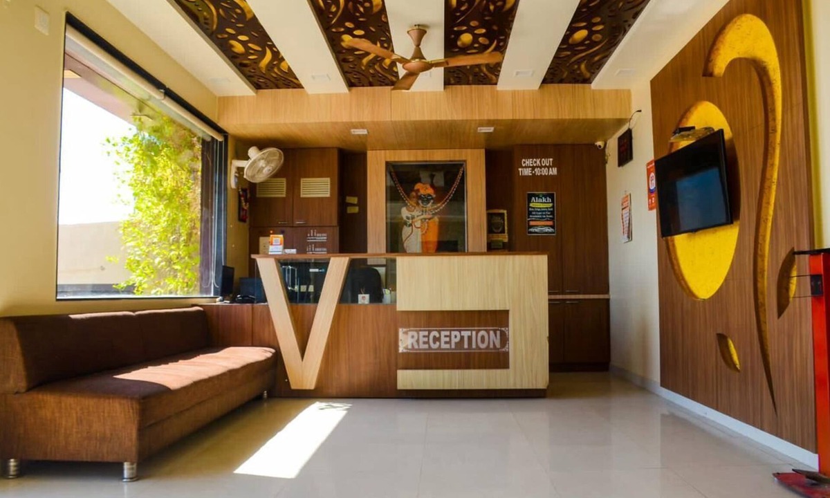 Dwarka Hotel | Hotel Shree Vallabh