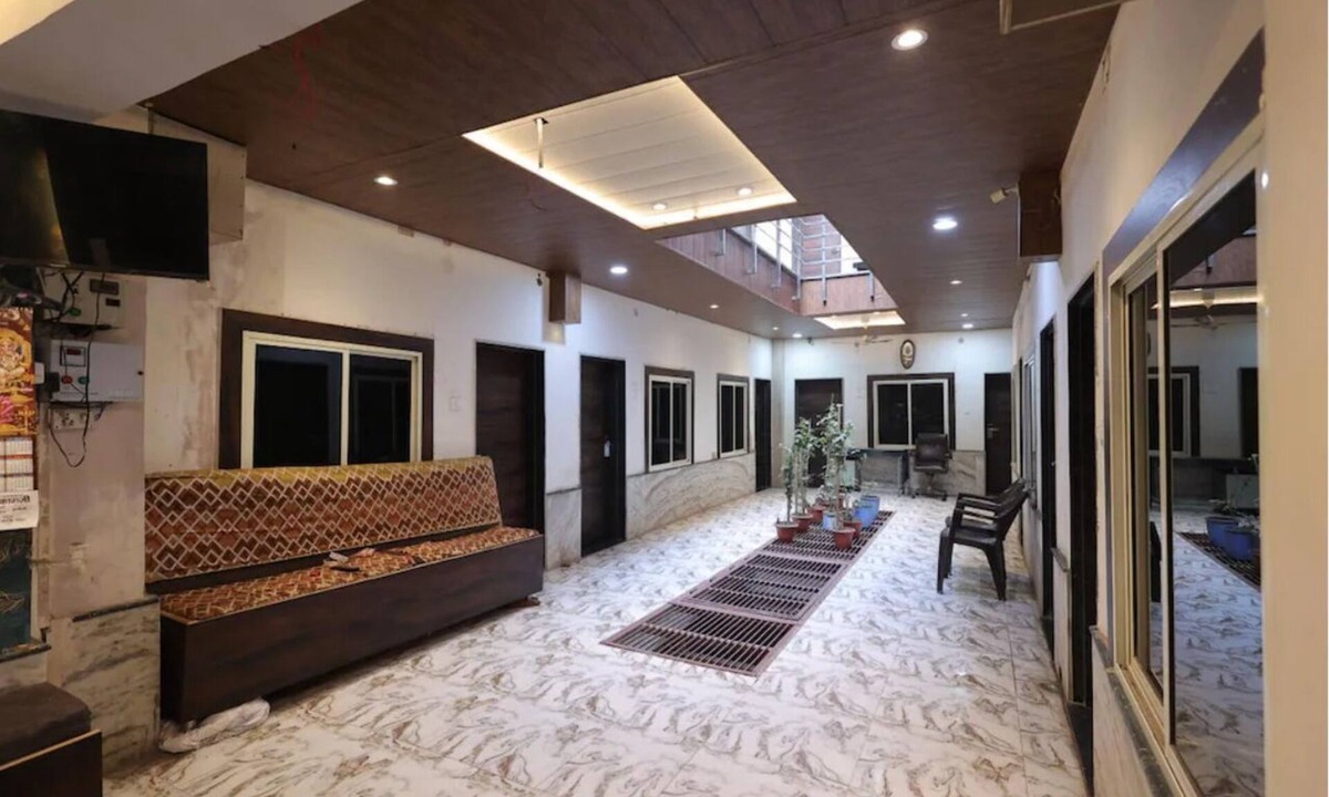 Mathura House | Hotel Shyam Inn - Family Air Conditioning Apartment