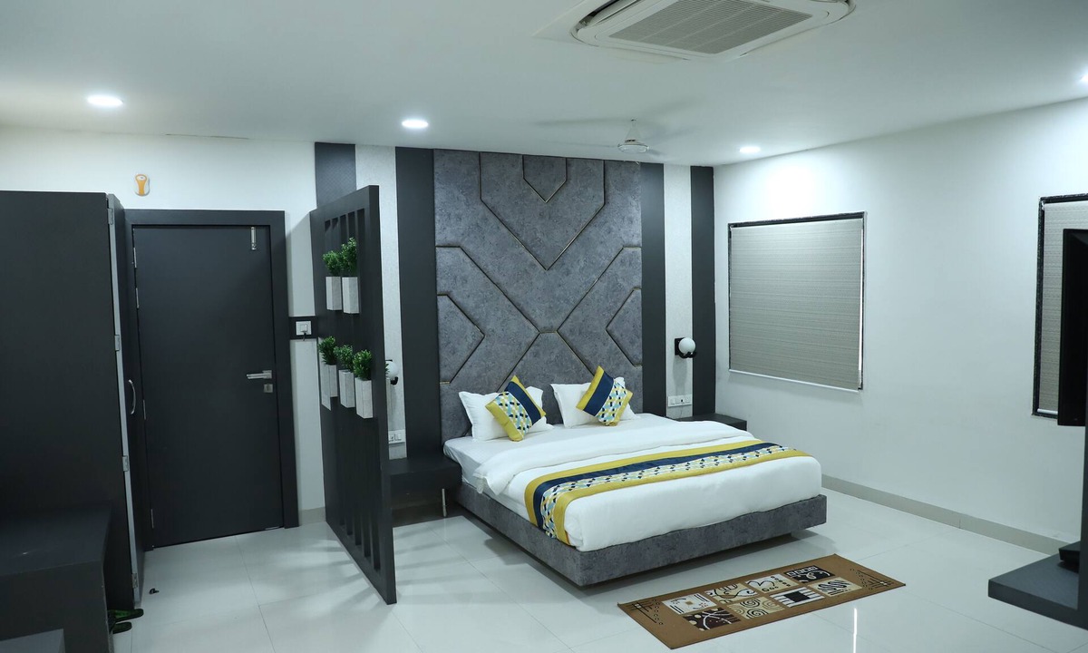 Khandwa Hotel | Hotel Singhnature