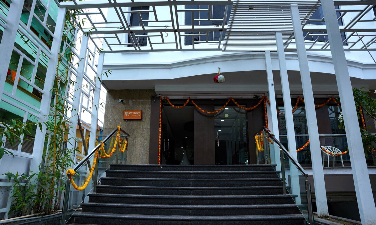 Hyderabad Hotel | Hotel SSV Grand