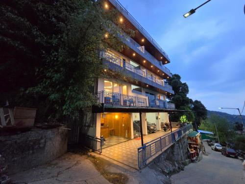 Bhagsu Nag Hotel | Hotel Summer Nest - Bhagsu Waterfall Area, McLeodganj