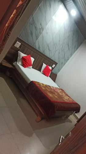 Sector 45 Hotel | Hotel The Amron 45