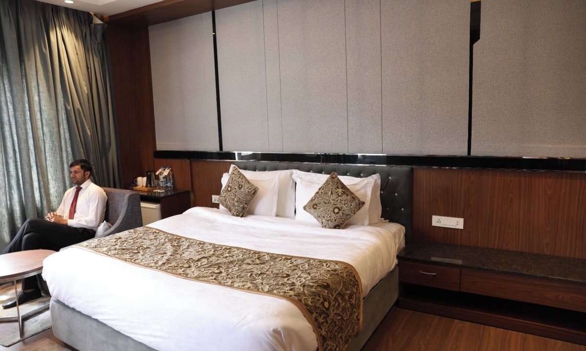 Srinagar Hotel | Hotel The Grand Mamta