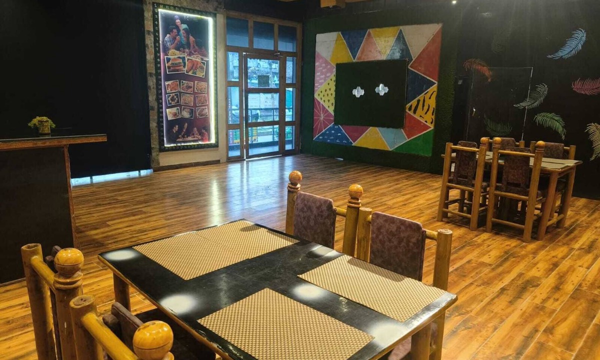 Sikandra Hotel | Hotel Vanya Palace New