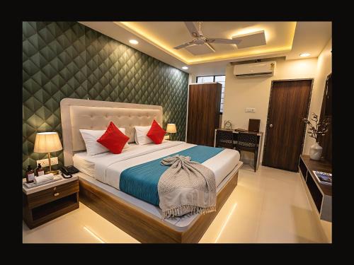 Indore Hotel | Hotel Venus Inn
