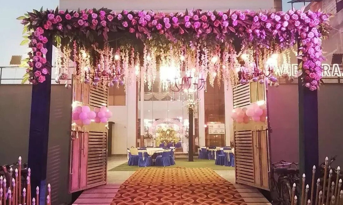 Kanpur Hotel | Hotel Vibharaj Palace