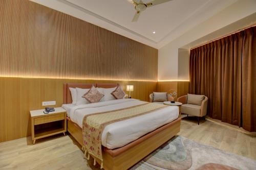 Yeola Hotel | Hotel Warma Palace