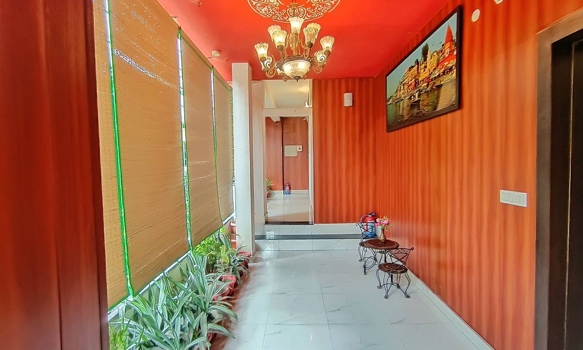 Varanasi Hotel | Hotel Yash Residency Assi Ghat & Bhu