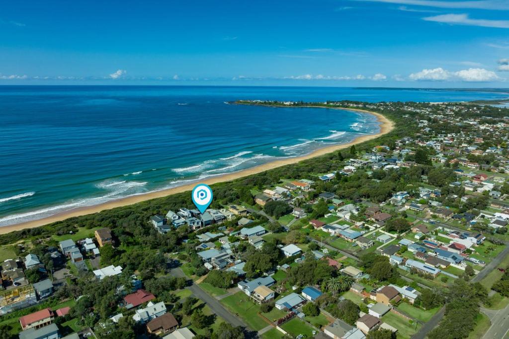 Culburra Beach House | Illaroo Absolute Beachfront with Spa