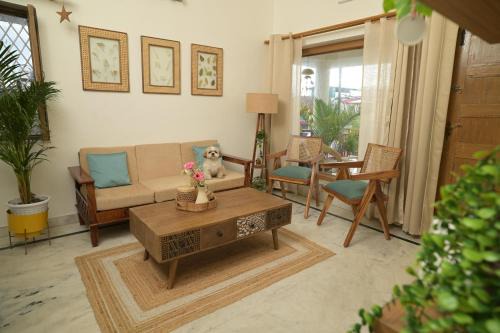 Dehradun House | Inayat-Pet friendly boutique homestay