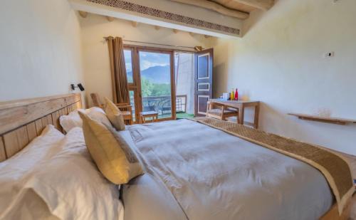 She Hotel | Indus County