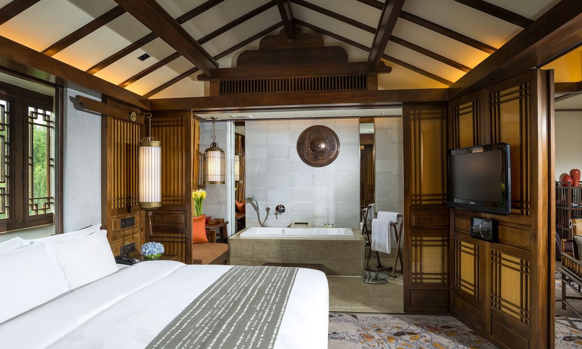 Dayan Old Town Hotel | InterContinental Lijiang Ancient Town Resort by IHG