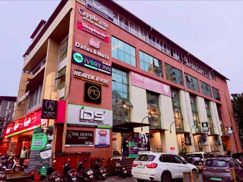 Adyar House | Ivory Inn Dormitory