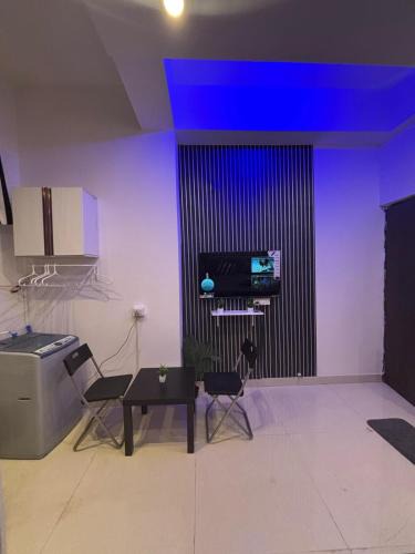 Jogeshwari West Apartment | Ivy Splendour Dice Private Studio, Oshiwara Mumbai