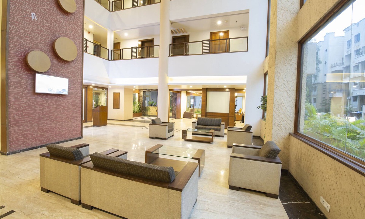 Viman Nagar Hotel | Ivy Studios Hotel Near Pune Airport