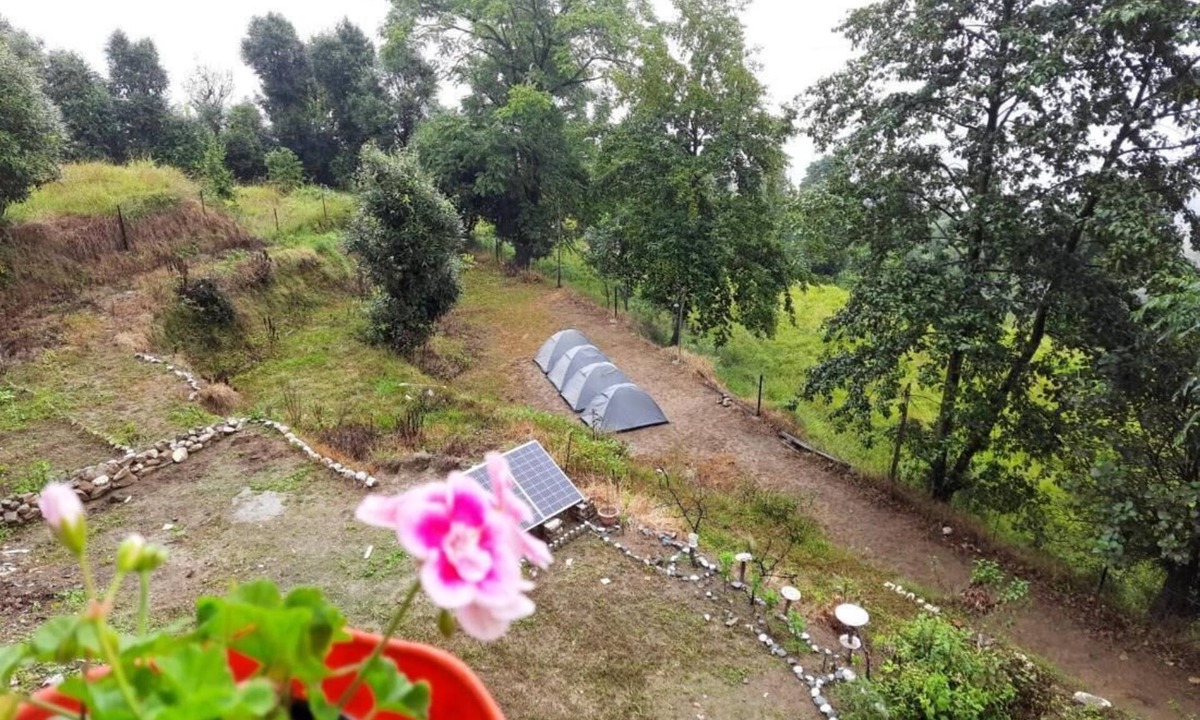 Kausani House | Janardan Campsite Kausani