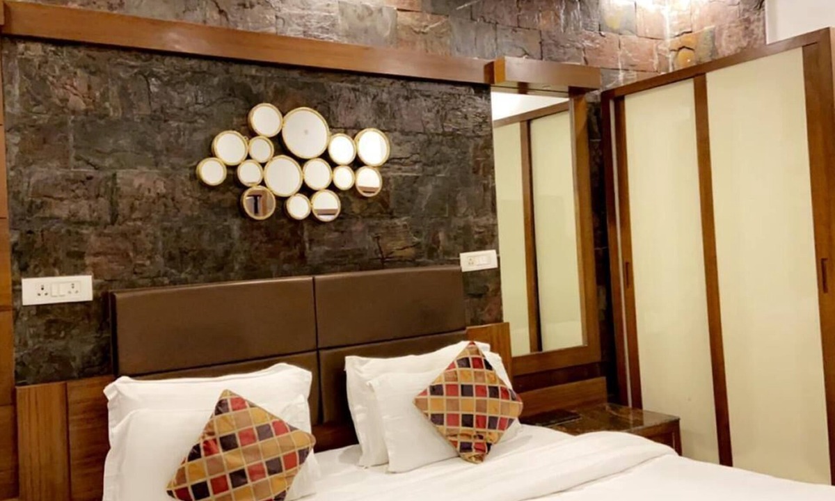 Dehradun Hotel | JJK AT STAY HOME