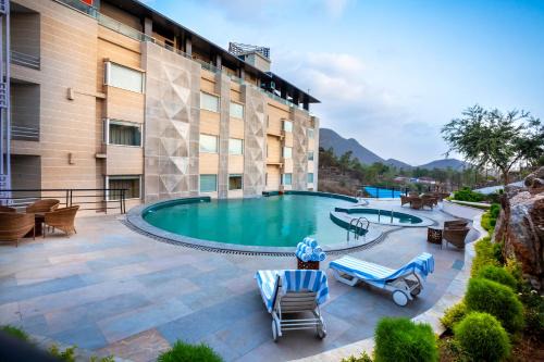 Udaipur Resort | juSTa Luxe Sajjangarh Resort & Spa, Udaipur
