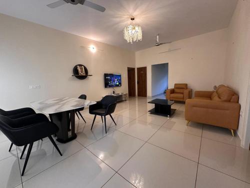 Adyar House | K-Nest