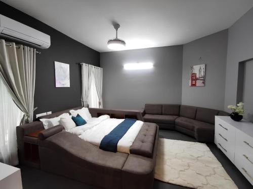 Alwaye Villa | Karthika Residency Parakkadavu