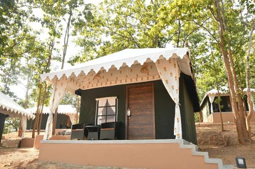 Jhargram Hotel | Kekaboni Retreat