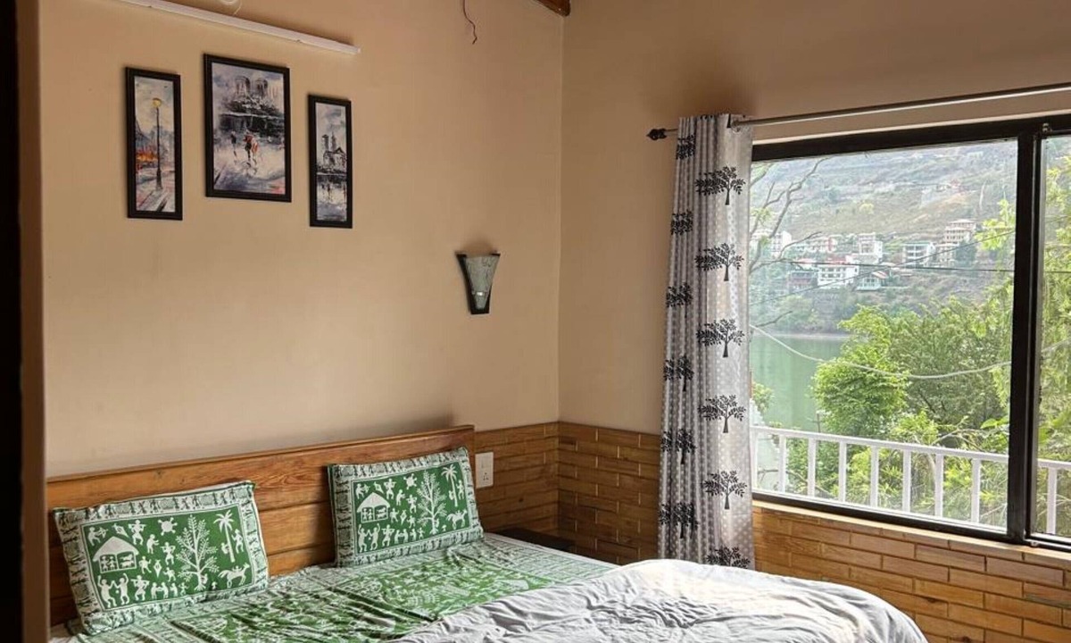 Bhimtal Hotel | Kiran Homestay Naukuchia Tal Rd