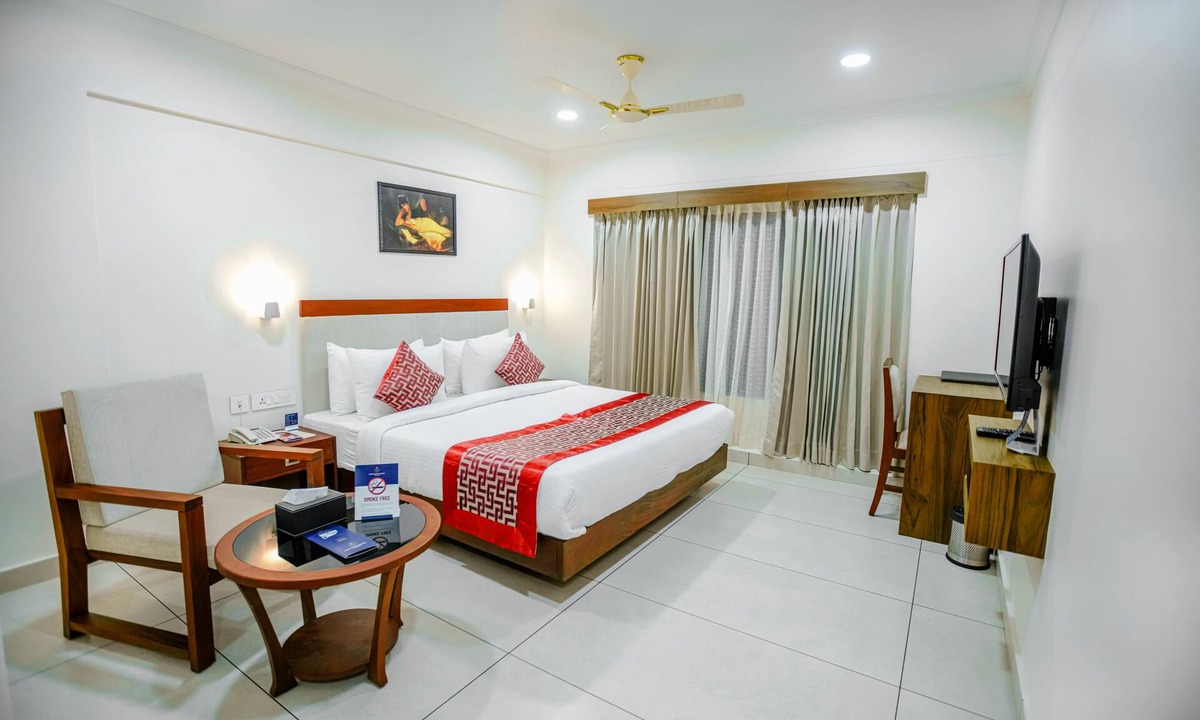 Thampanoor Hotel | Kkm International
