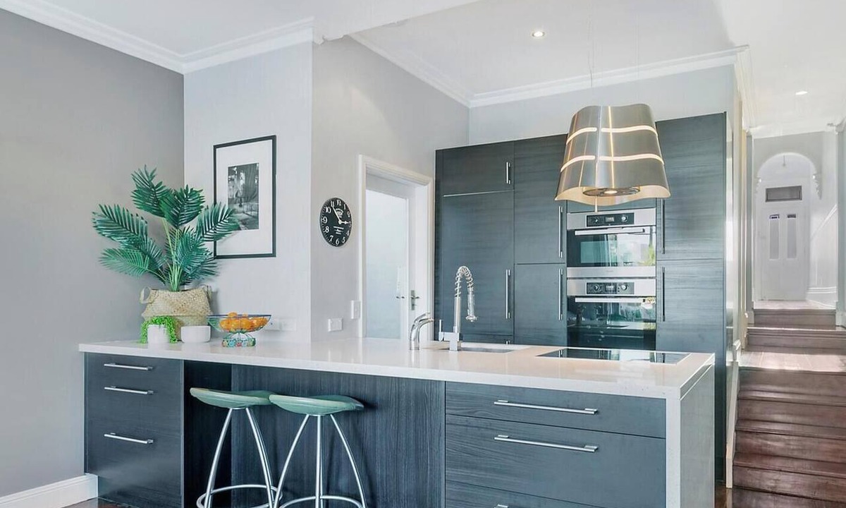 Rozelle House | KozyGuru | Rozelle | 3 Bed Family House
