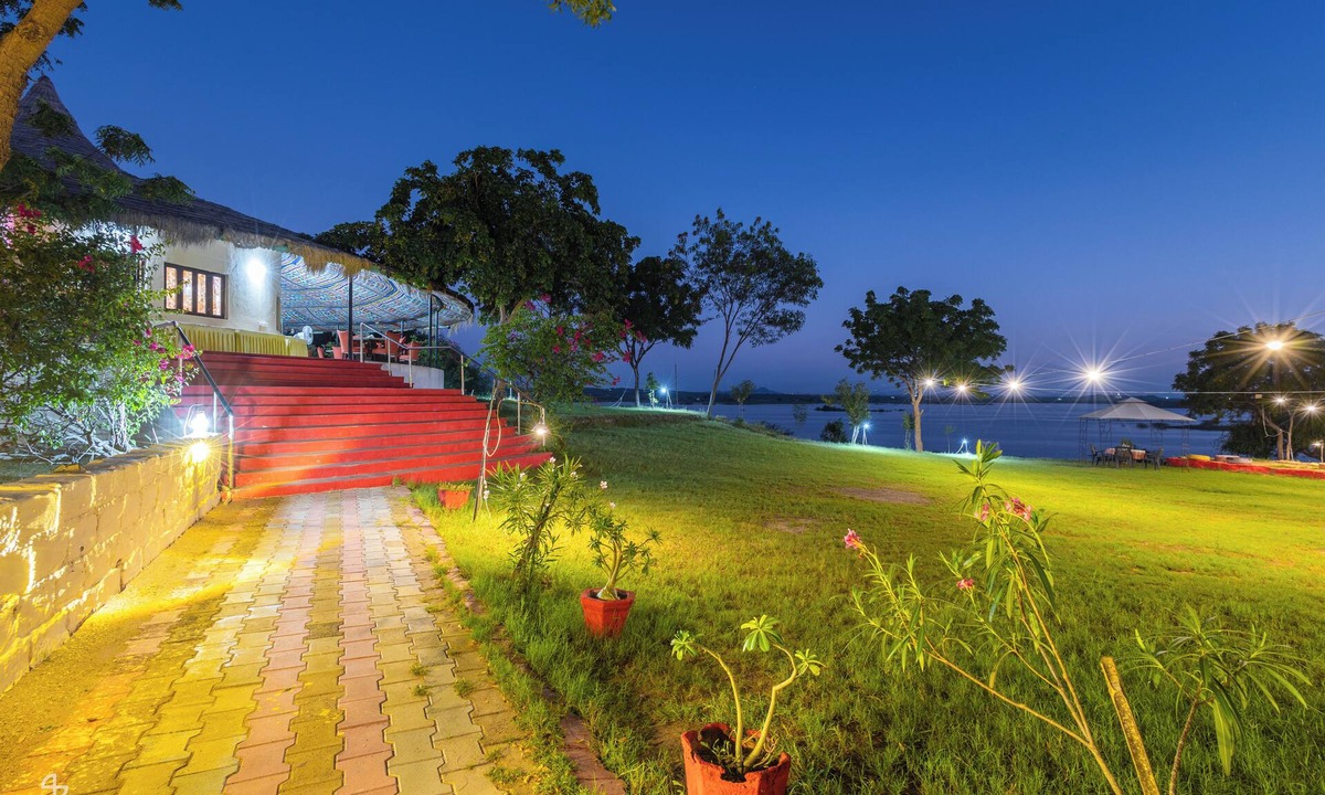 Bhuj Hotel | Kutch Safari Resort