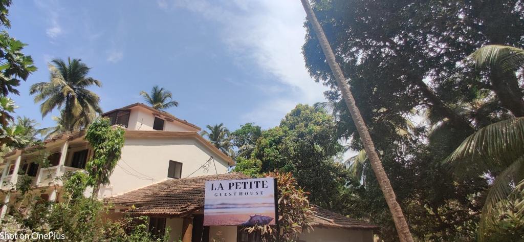 Bogmolo House | La Petite Guest House