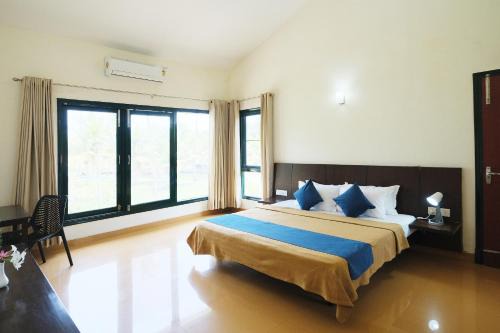 Andhakaranazhy Hotel | Lake Vechoor Villas