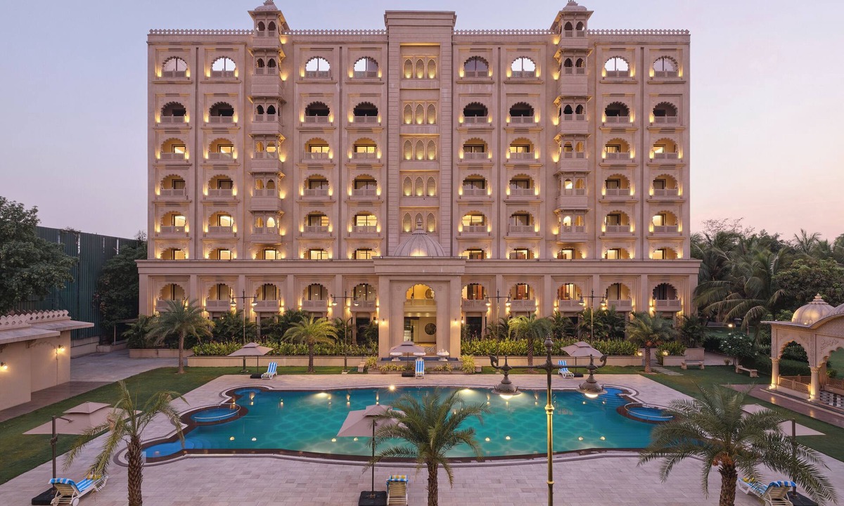Vadodara Hotel | Laxminarayan Palace Hotel by ROHL