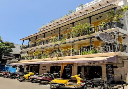 White Town Hotel | Le Chateau