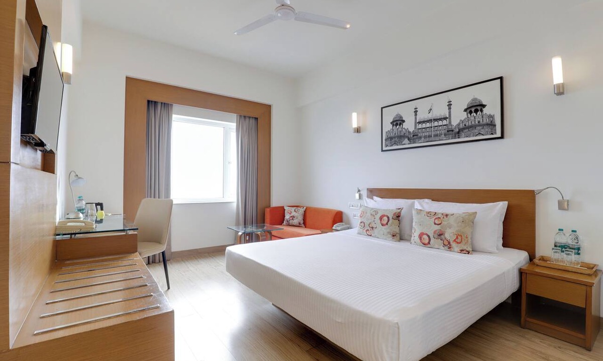 Gurugram Hotel | Lemon Tree Hotel, Sector 60, Gurugram