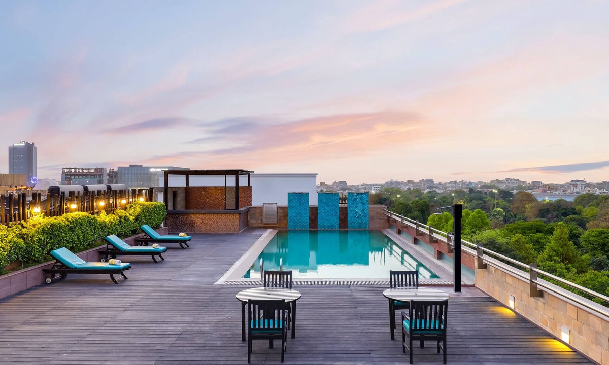 Sector 29 Hotel | Lemon Tree Premier 2, Gurugram