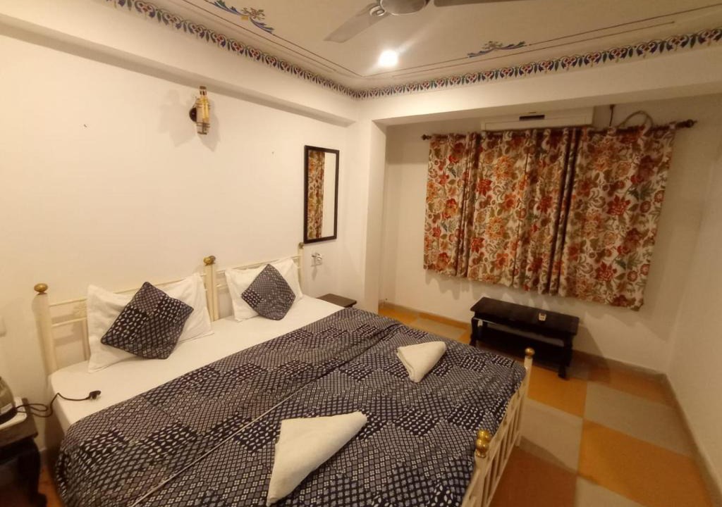 Udaipur Hotel | Little Peepal House