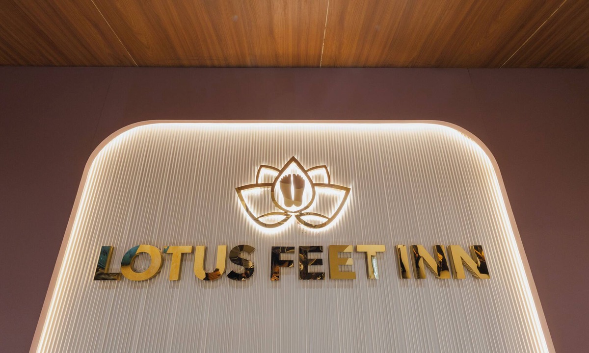 Mahmoorganj Hotel | Lotus Feet Inn