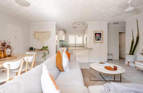 Cronulla Apartment | Lovley sunlit apartment walking distance to Cronulla mall and Cronulla Beach