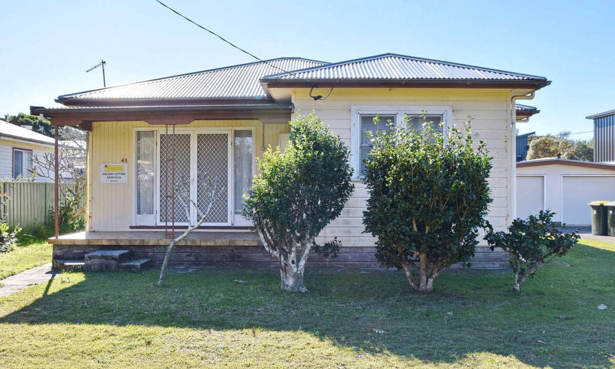 Hat Head House | Lumeah - Quaint, well appointed 2 bedroom cottage.