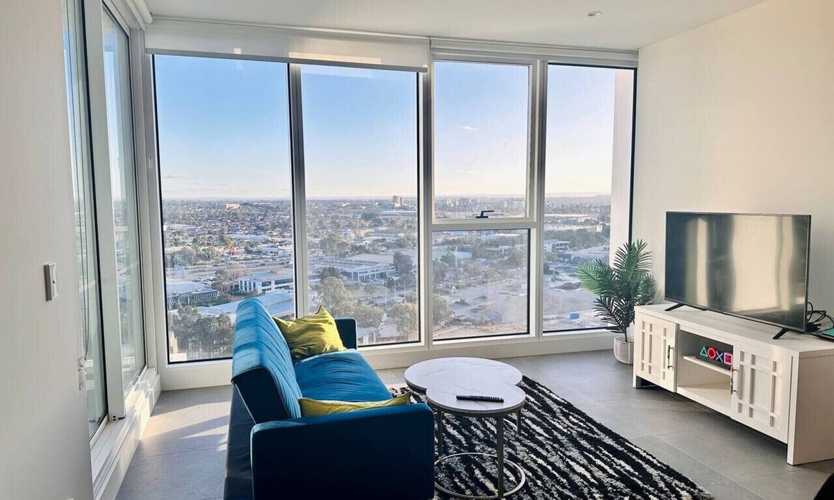 Lidcombe Apartment | Luxurious City View at Sydney Olympic Park