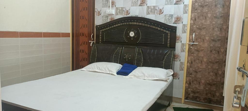 Varanasi House | Maa Gauri paying guest House