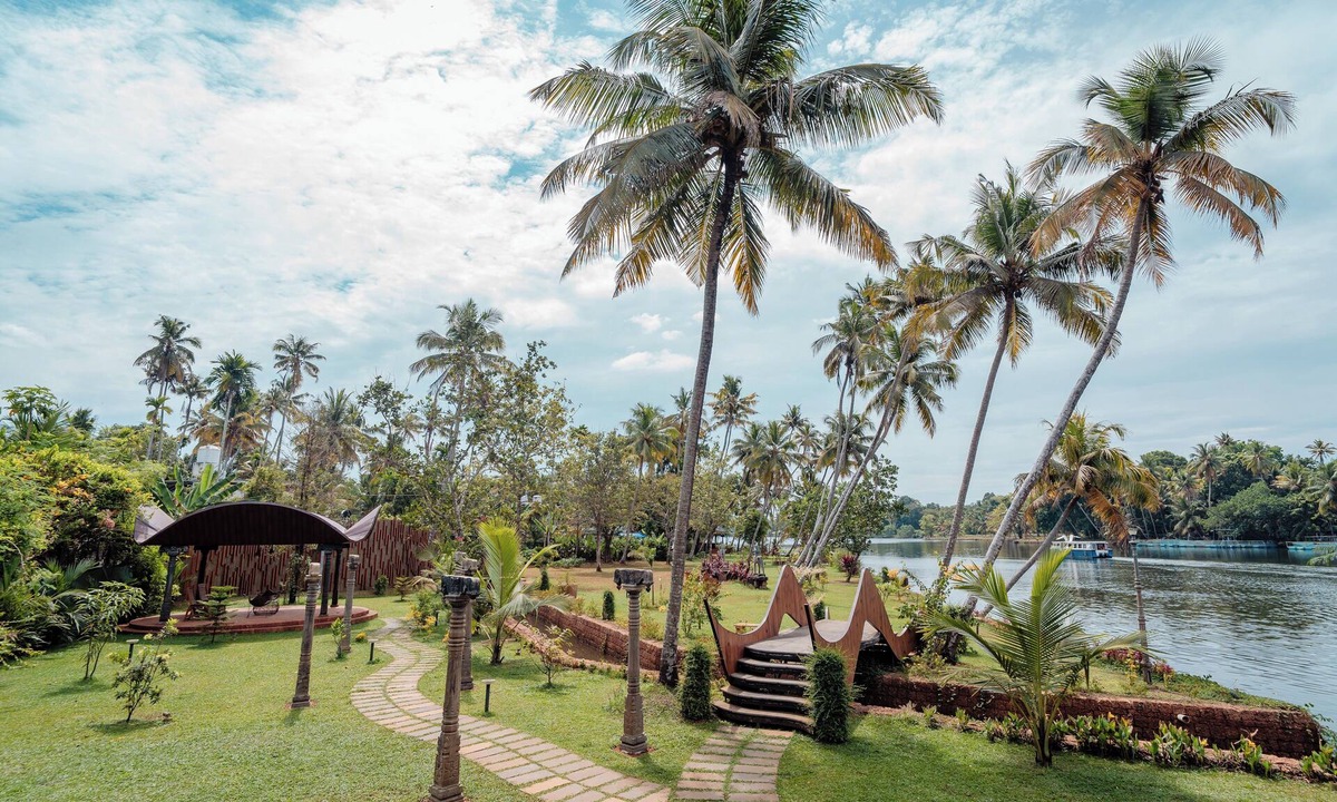 Puthenvelikara Villa | Madilina Heritage Villa