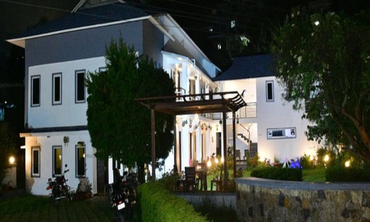 Kodaikanal Hotel | Magizham
