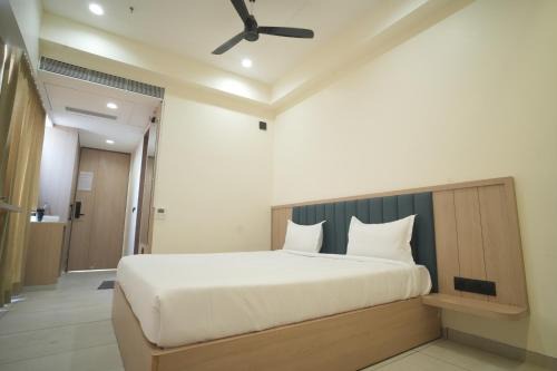 Botad Hotel | Mahadev Hotel