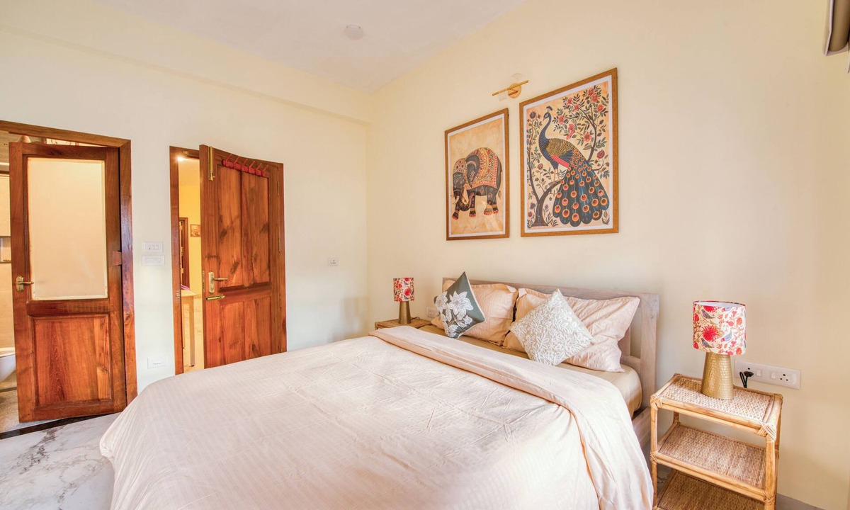 White Town Apartment | Maison Zane Flat 1, rooftop pool with seaview.